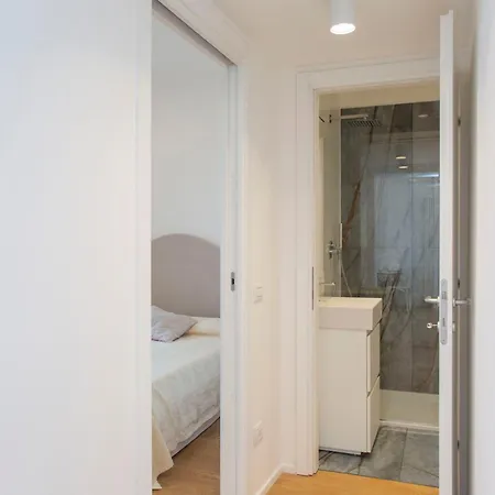 Exclusive Location, Cozy And Modern Appartement *