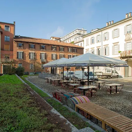 Exclusive Location, Cozy And Modern Apartment Milan