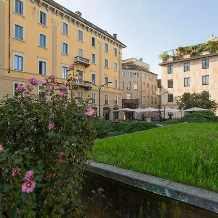 Апартаменты Exclusive Location, Cozy And Modern