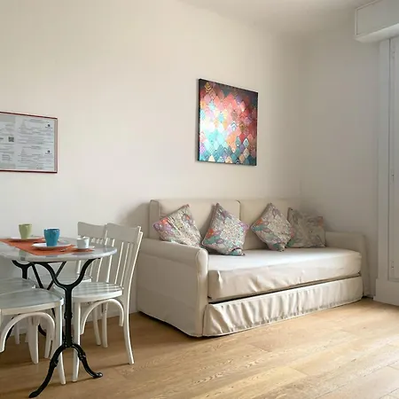 Exclusive Location, Cozy And Modern * Милан